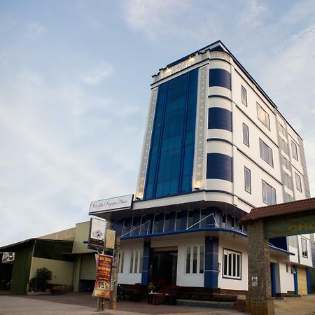 Hotel Nguyen Phuoc Pleiku Dış mekan fotoğraf
