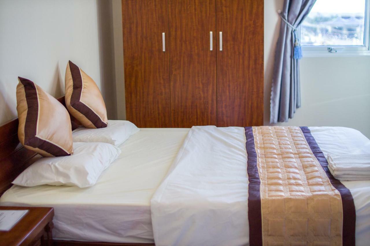Hotel Nguyen Phuoc Pleiku Dış mekan fotoğraf