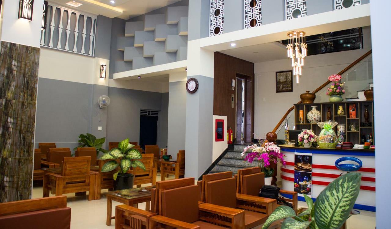 Hotel Nguyen Phuoc Pleiku Dış mekan fotoğraf